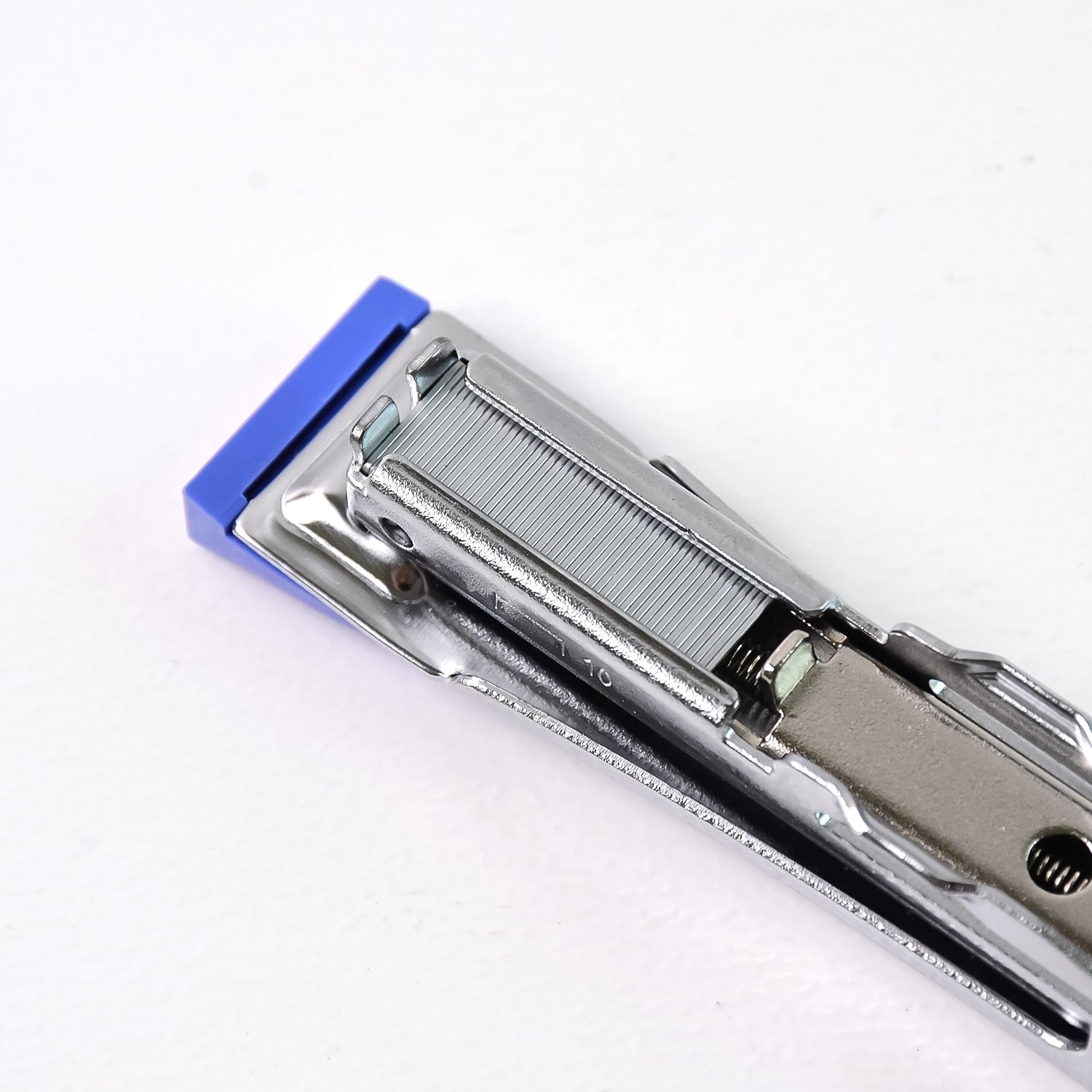 Kangaro No.10-1M High-Quality Staples (1 Set) Kangaro No.10-1M High-Quality Staples (1 Set)
